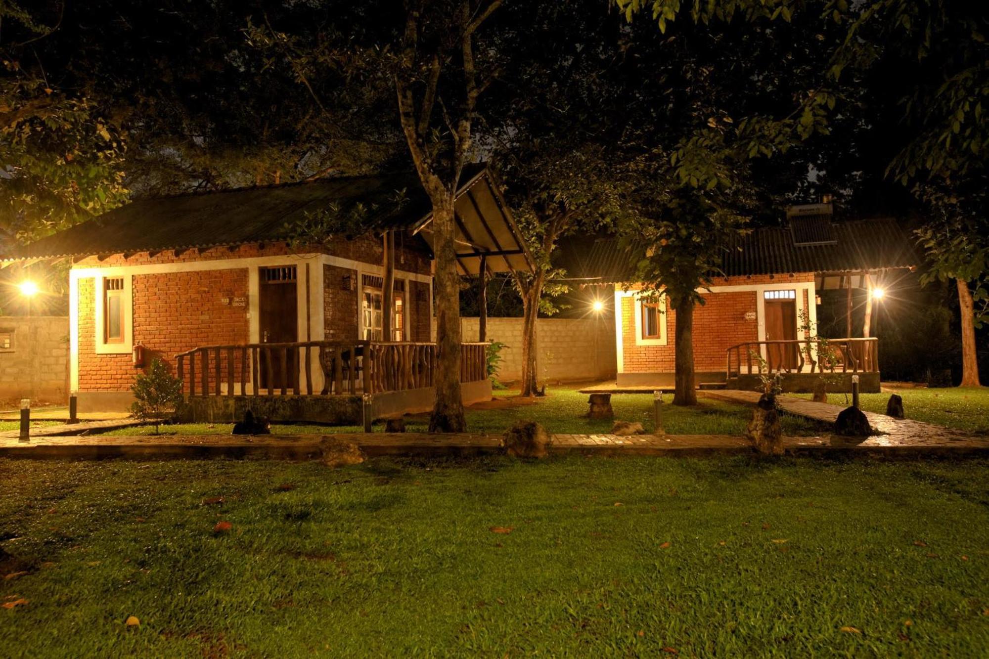 The Mastodon Valley Safari Resort Udawalawe Exterior foto